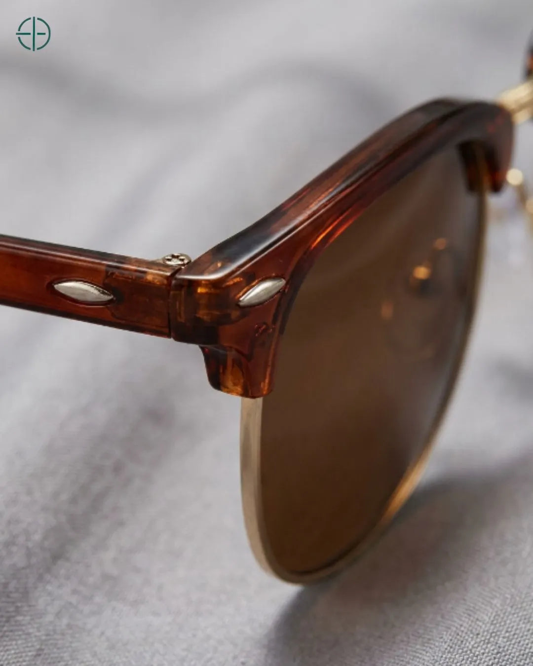 Oculos_Feminino_Luna_Rest_Money_