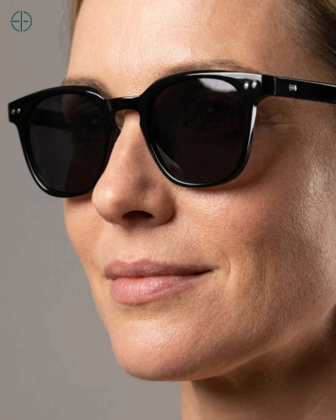 Oculos_Feminino_Maya_Rest_Money_