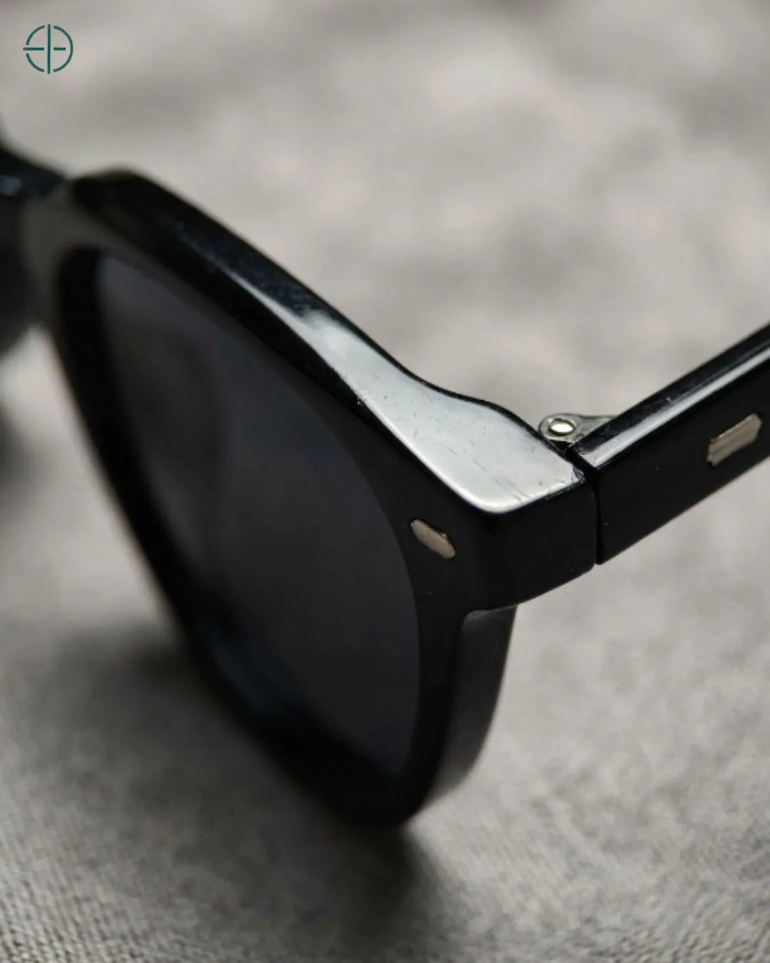 Oculos_Feminino_Maya_Rest_Money_