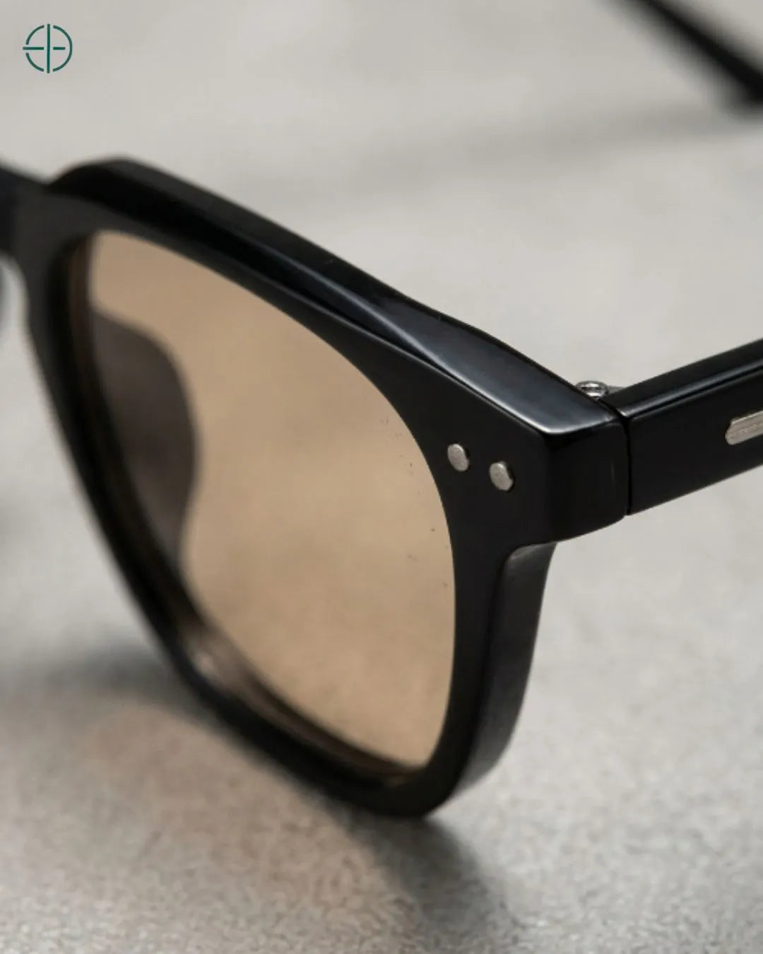Oculos_Feminino_Maya_Rest_Money_