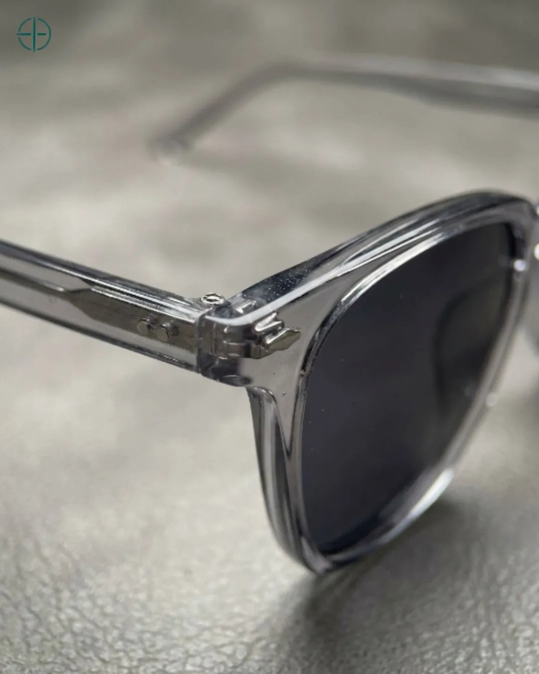 Oculos_Feminino_Maya_Rest_Money_