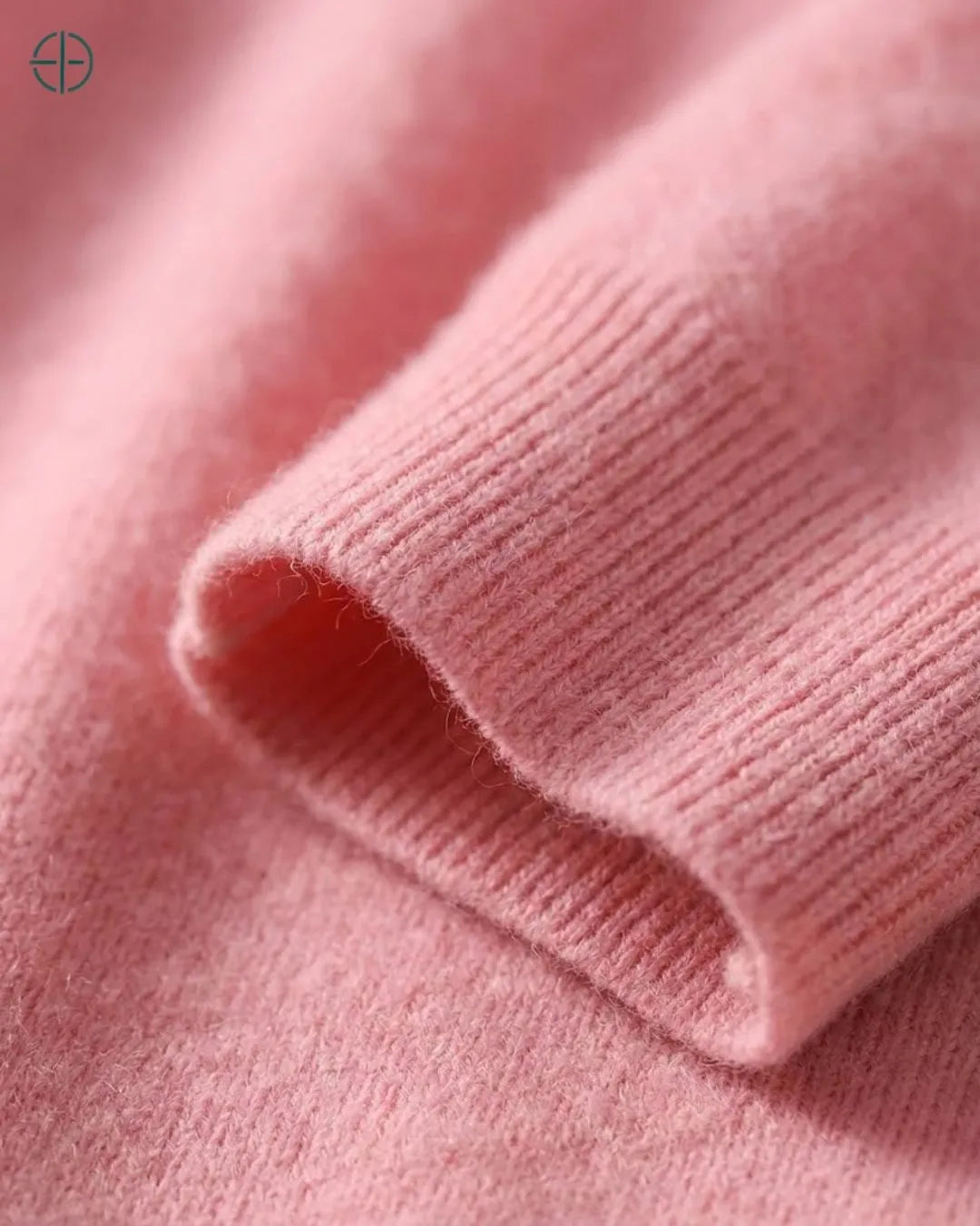 Sueter_Feminino_de_Veludo_100_Caxemira_Rest_Money_