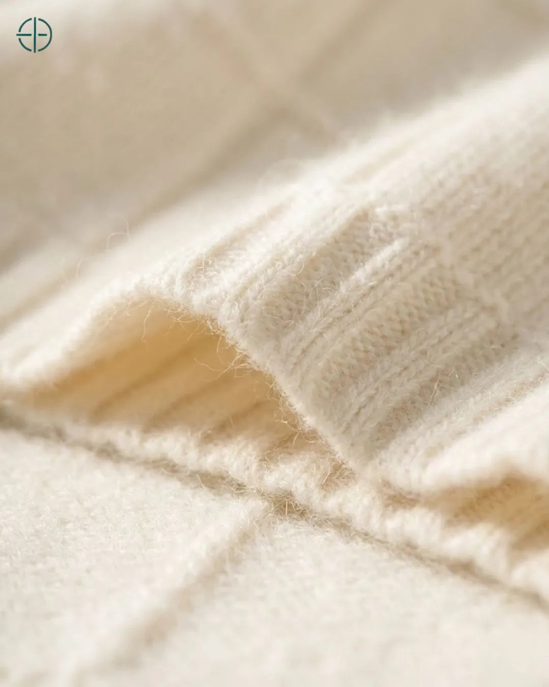 Sueter_Gola_Alta_Quadriculado_100_Caxemira_Rest_Money_