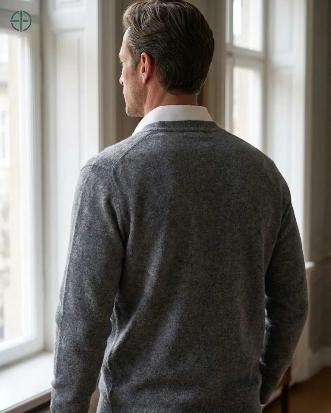 Sueter_Gola_V_5_Botoes_100_Caxemira_Rest_Money_