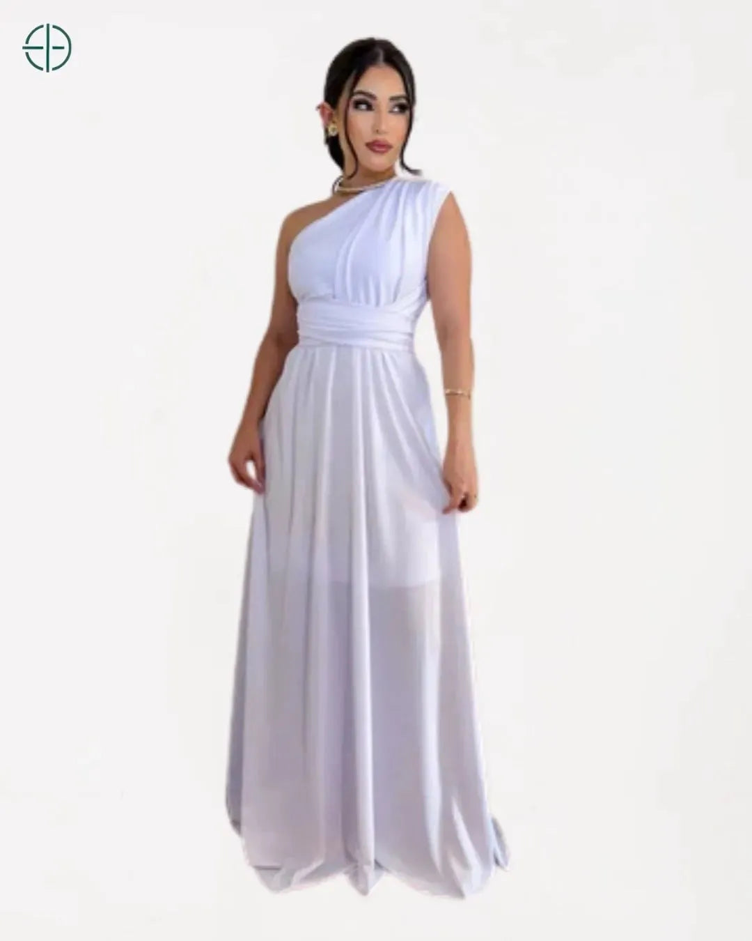 Imagem frontal do vestido longo, ideal para ocasiões especiais

