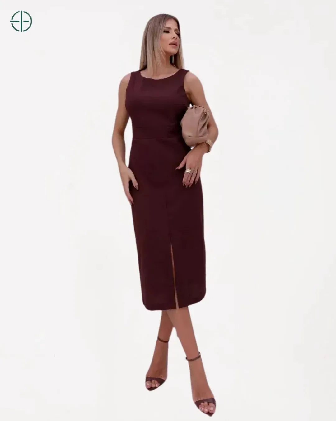 A parte de trás do vestido traz um caimento impecável, perfeito para qualquer ocasião

