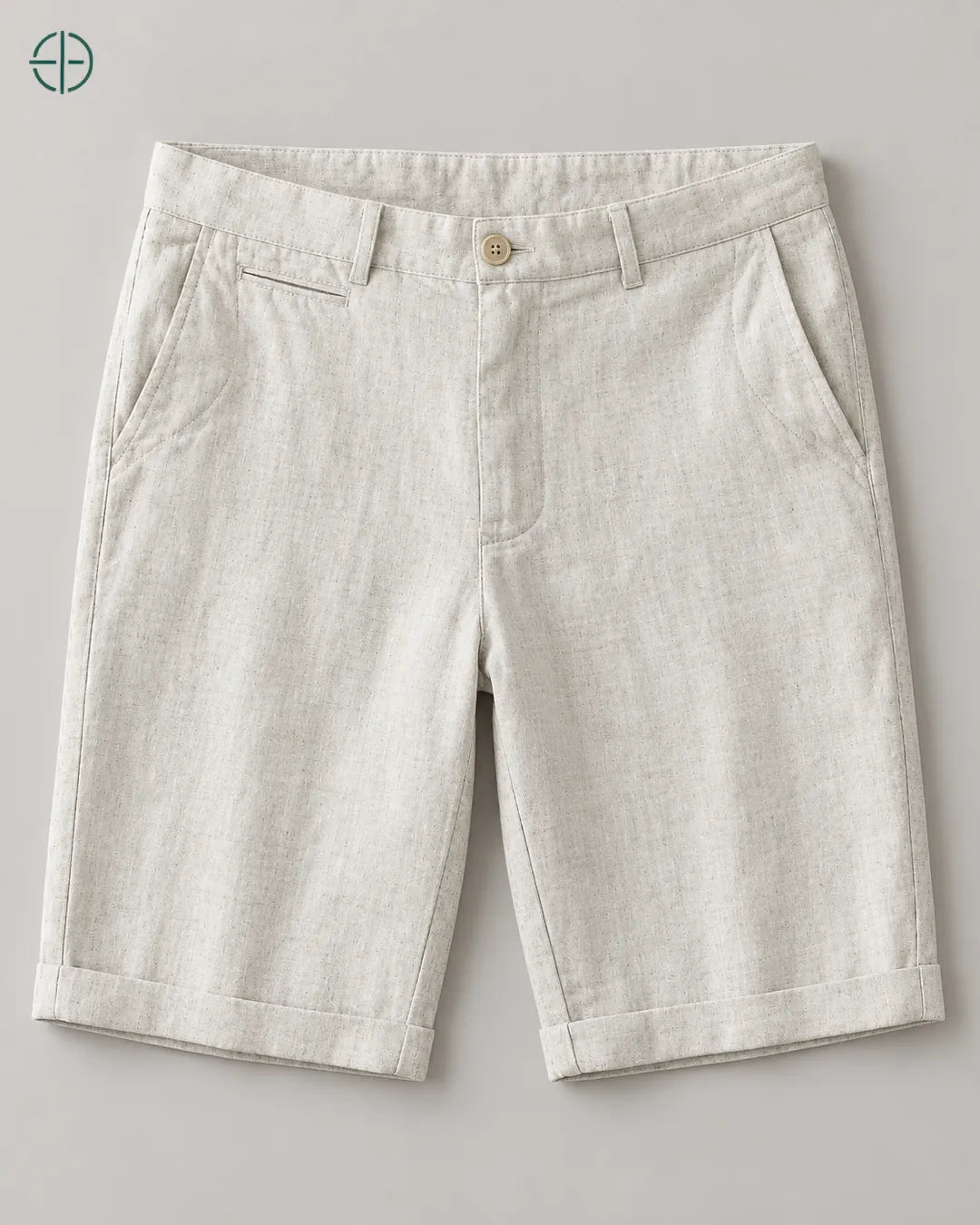 Bermuda 100% Linho Belga Masculina, cor Bege, bermuda estendida no chão, vista de frente. Fotografia de produto Rest Money.