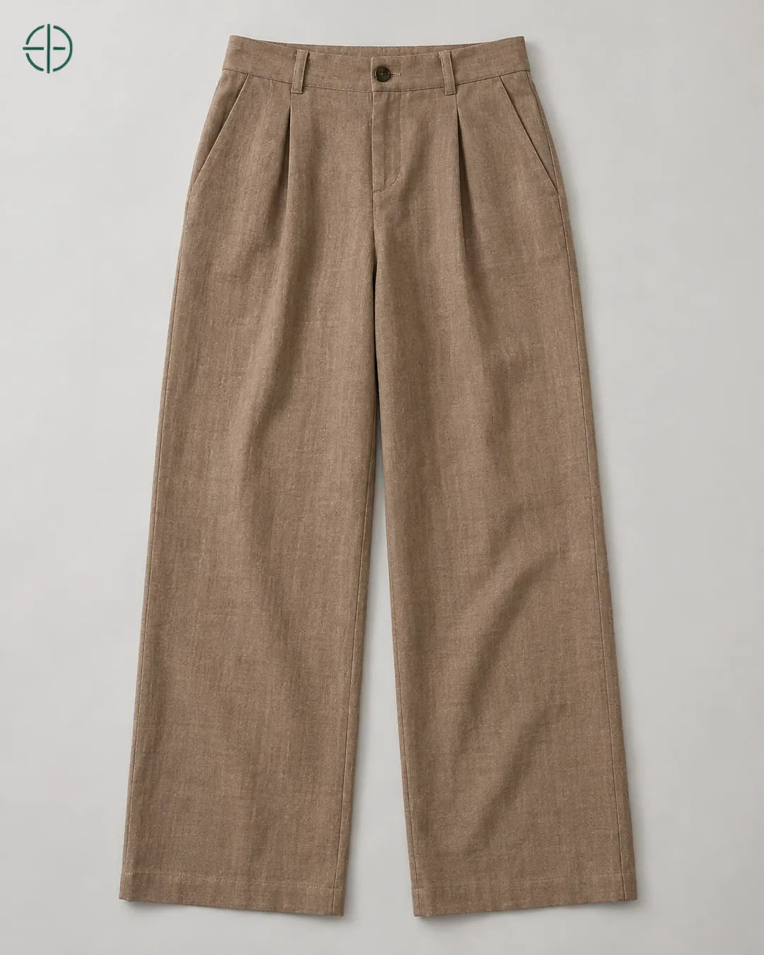 Calça Feminina 100% Linho, cor Marrom, produto isolado de frente, em estúdio profissional com fundo cinza ostra.