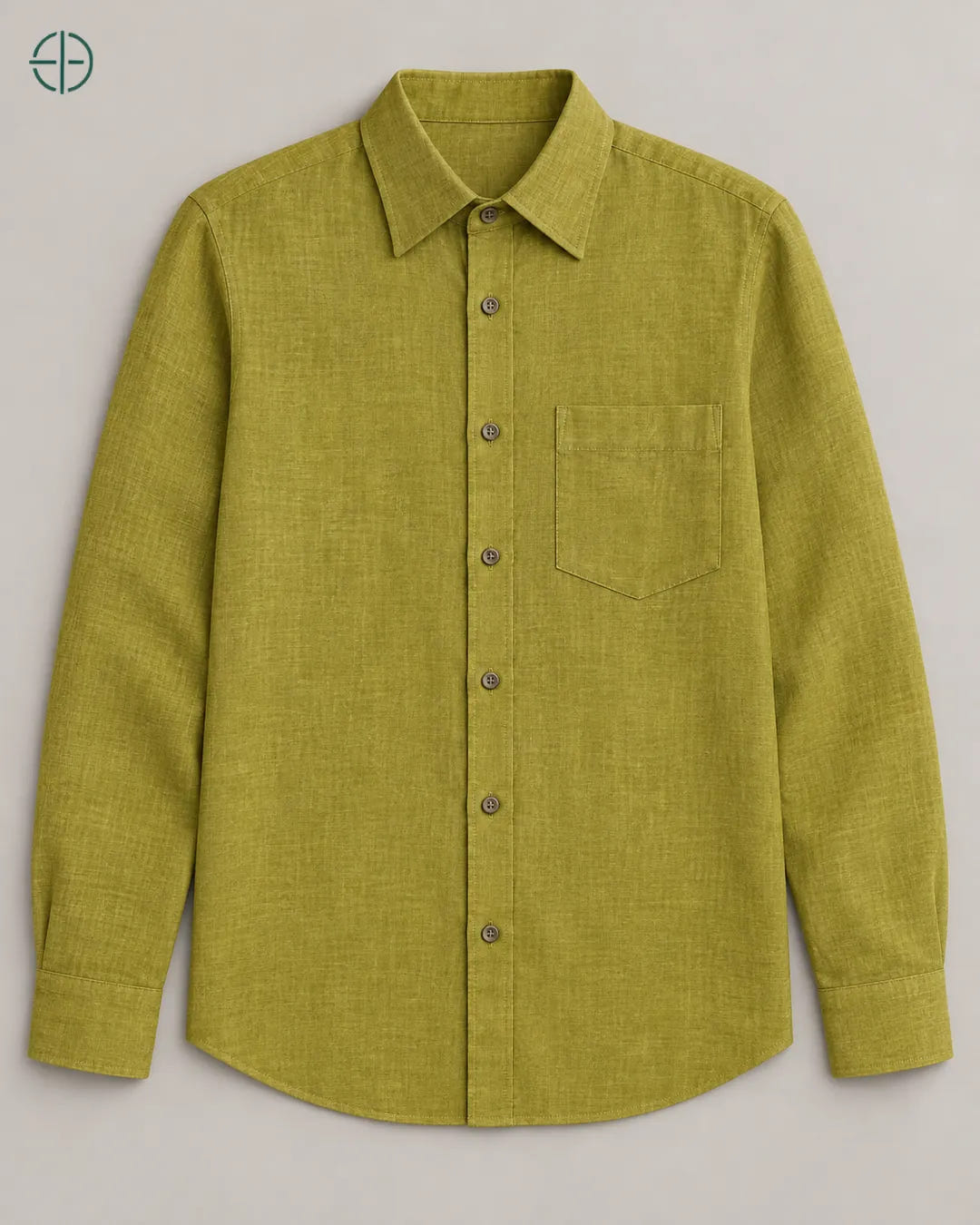 Camisa 100% Linho Belga Masculina, cor Oliva, produto isolado de frente, em estúdio profissional com fundo cinza ostra.