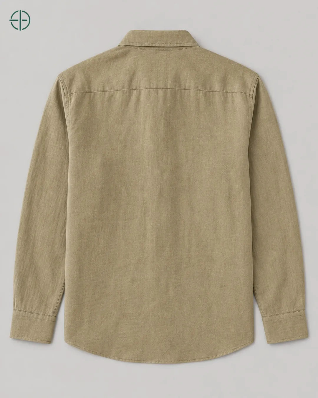 Camisa 100% Linho Belga Masculina Sem Bolso, cor Camelo, produto estendido no chão, câmera vertical, vista traseira. Fotografia de produto Rest Money.