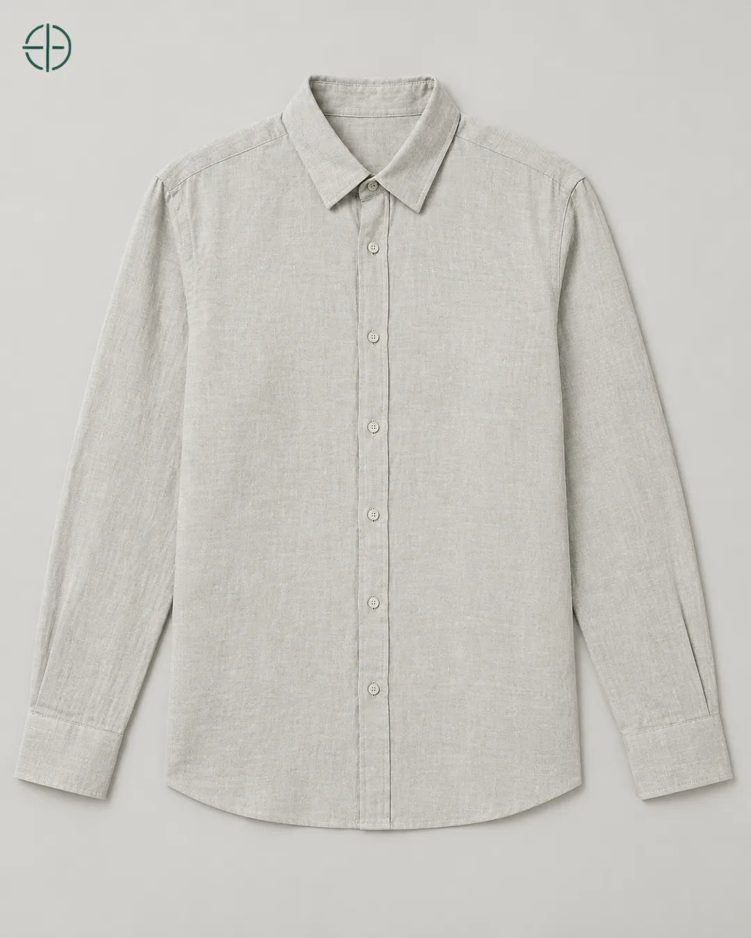 Camisa 100% Linho Belga Masculina Sem Bolso, cor Cinza, produto isolado de frente, em estúdio profissional com fundo cinza ostra.