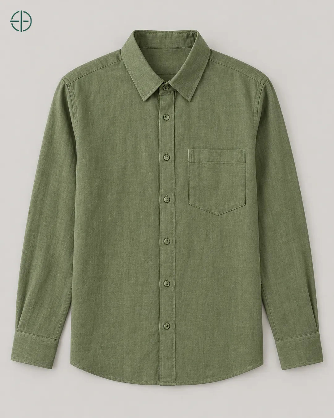 Camisa 100% Linho Belga Masculina, cor Verde, produto estendido no chão, câmera vertical, vista frontal. Fotografia de produto Rest Money.