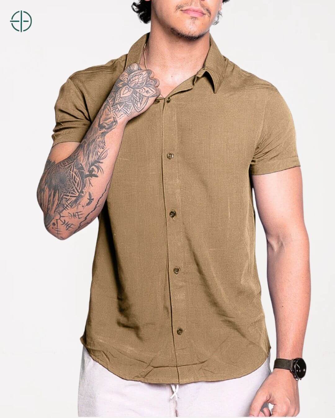 Camisa de Viscolinho Masculina combinada com calça de alfaiataria