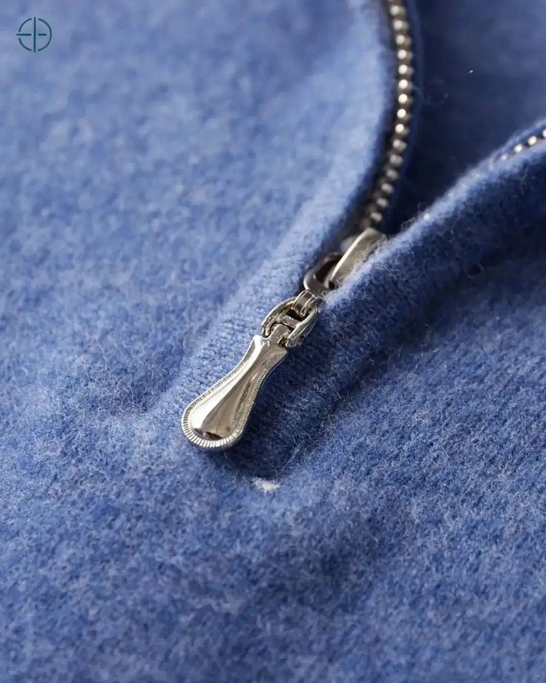 O selo Rest Money™. Um bordado para iniciados, invisível para a multidão.

