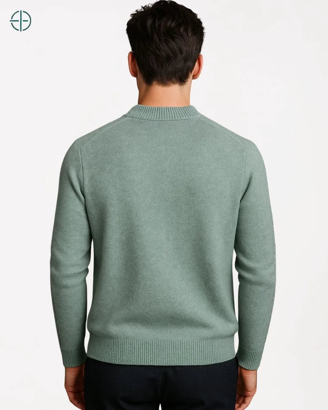 Homem vestindo o pulôver com look clássico de inverno elegante

