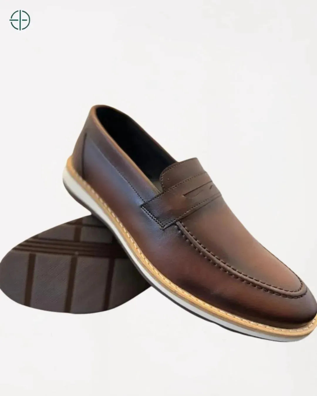 modelo loafer masculino com solado antiderrapante
